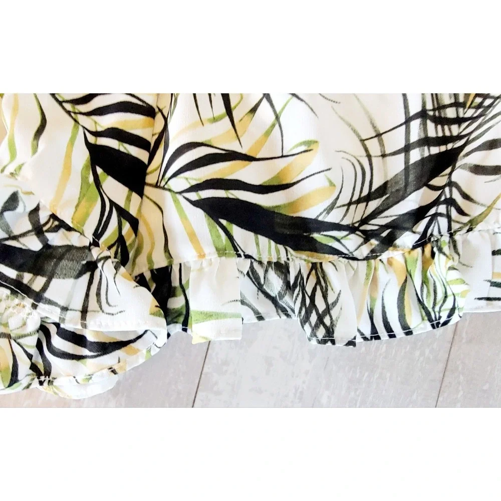 MISA Los Angeles XS White Tropical Palm Print‎ Ruffle Shorts NWT